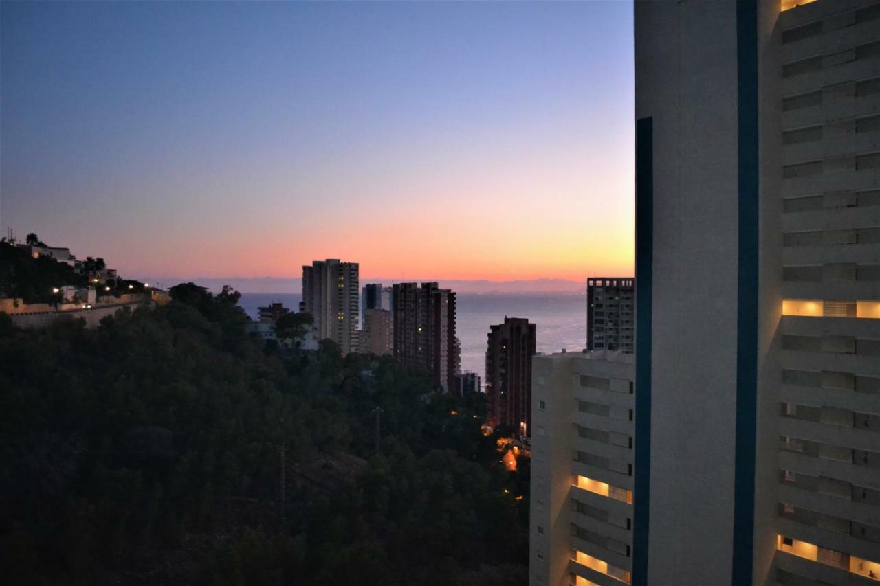 Apartamento Con Buena Ubicacion ベニドルム エクステリア 写真